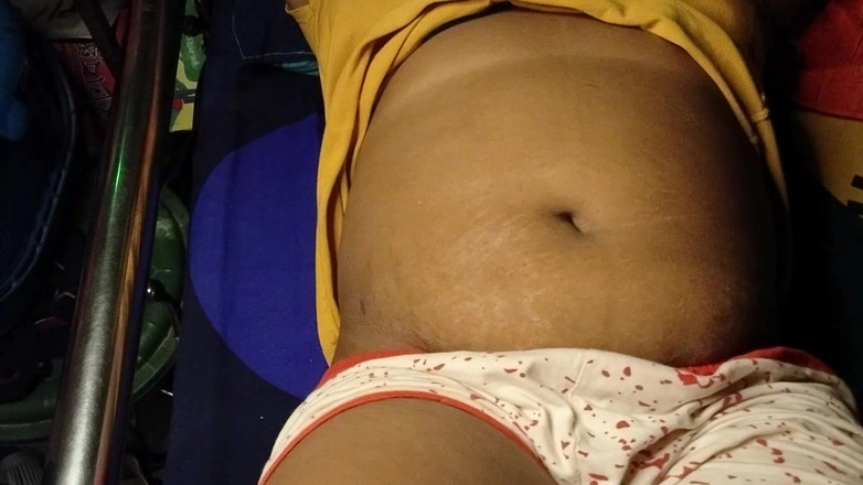 Indian houswife (Bangali bhabi): भारतीय गांव की भाभी की देवर के साथ चुदाई हिंदी वीडियो में।