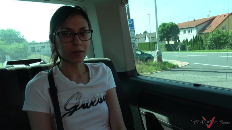Take Van: Kız arkadaş erkeğini sikiş macerası için aldattı