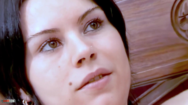 MMM100: Nikita: mladý začátečník Nikita Doporučeno 2 anální pro pornohvězdy