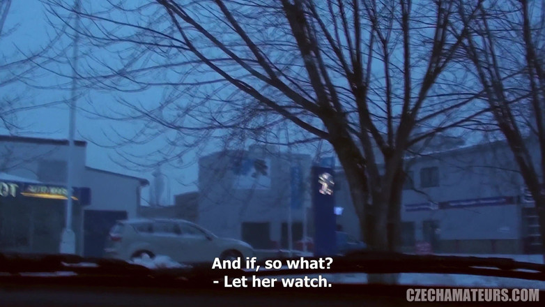 CzechAmateurs: 체코 아마추어 70명의 학생이 공공 장소에서 섹스