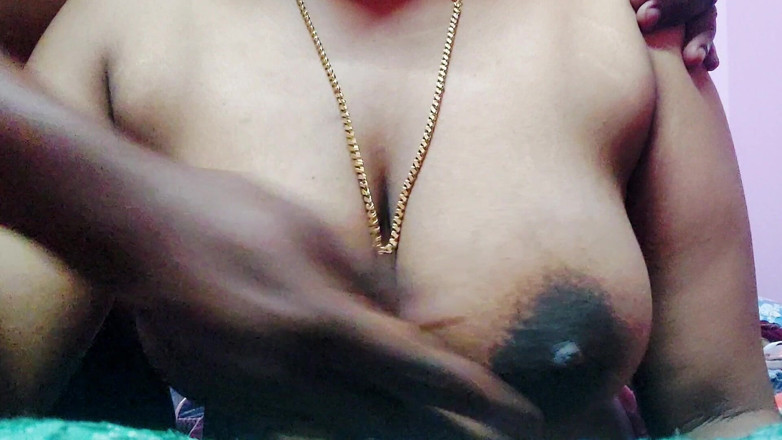 Desi Mohini: Video rekaman seks tante seksi india!