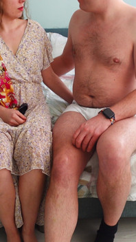 A MILF From Tinder Offered to Come Over and Fuck Her