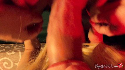 Virgin Lux: Hatun mumla derinden yarak emiyor ve ağzına boşalıyor - kadın bakış...