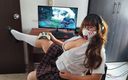 Emily Chan: Mijn gamer-stiefdochter geeft me orale seks, zodat ik een nieuwe...