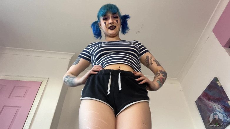 Alice Bean: 운 좋은 젖탱이를 가지고 갔어