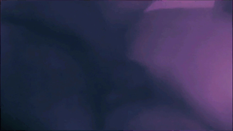 Lily & Theo: Karnaval adalah waktunya untuk berbuat dosa, untuk memuaskan diri sendiri...