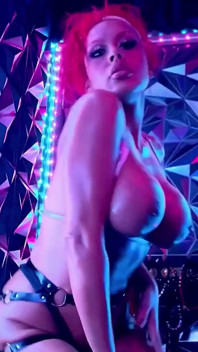 Nyonya red x lagi asik seks anal sambil bugil