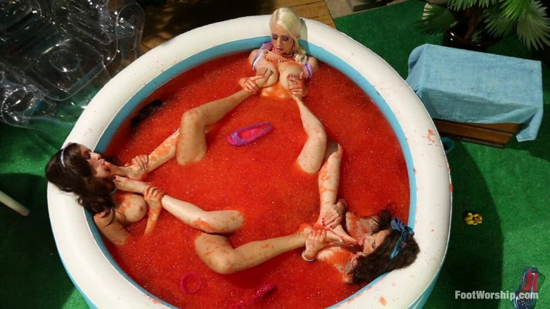 Foot Worship by Kink: Foot fetiš, lesbické footing, Jello a Sploshing