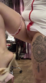 ¿Te gusta que parezca una puta? Mira como yo follo xxx