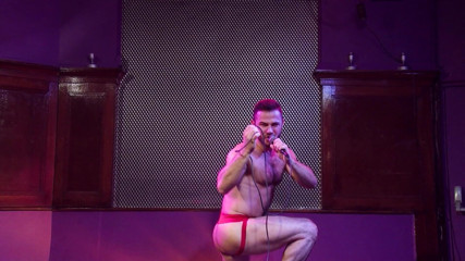 Macho Guys: Jessy Ares a Dirk Berger, tancujte pro mě, zpívejte pro...