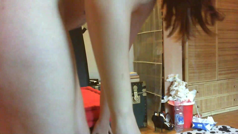 Nicoletta Embassi: Foot fetish humiliation