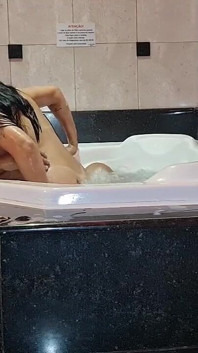 仕事で寝取られ、モーテルで私