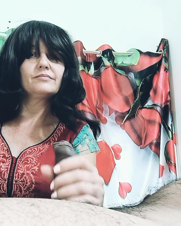 Bolly Karma: Polla de Hungría super caliente puta