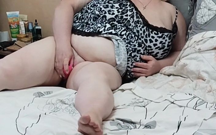 Zona901: Soacra a încercat o jucărie sexuală nouă pe pizda ei