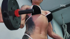 Angelmuscles: Trénink bicepsů s Mile Power & Veins