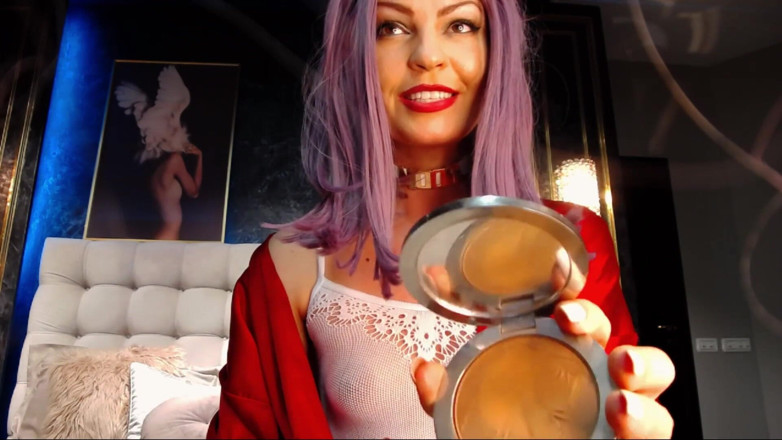 Kiras Secrets: Sissy make-up training, part 1