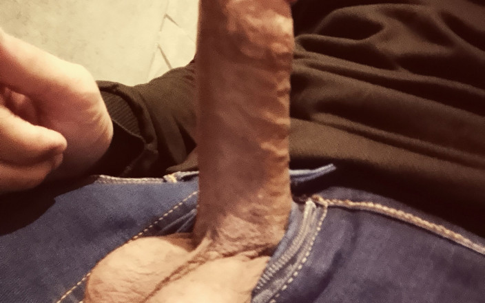 HemoShovel: Kiedy piękny zły chłopiec sprawia, że jego penis jest wyprostowany i...