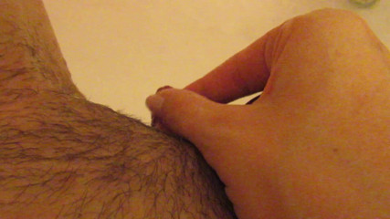 Cuteblonde666: Washing my big clit hairy pussy