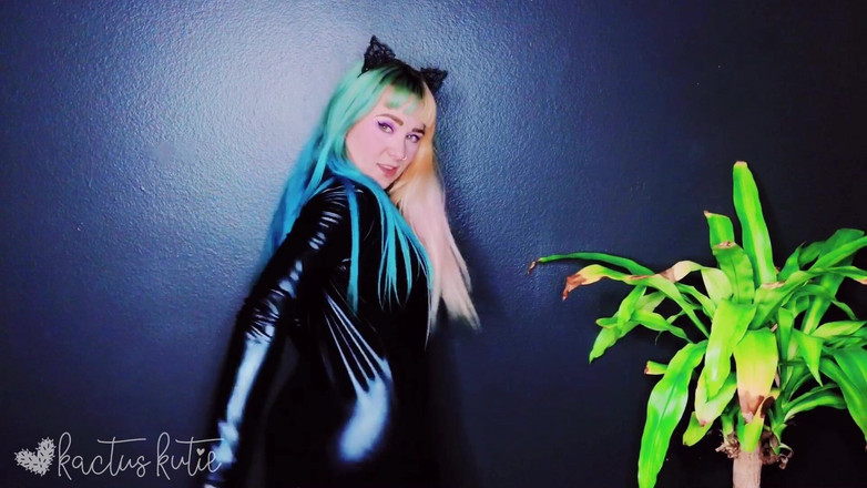kactus kutie: Catgirl spuści się w jej kocim kombinezonie