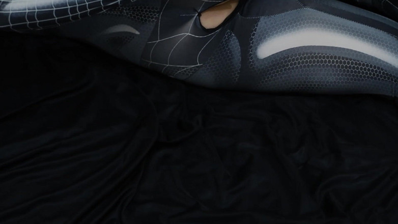 deafheaven666: Yine cosplay örümcek adam, entot'ta bile içine boşalana kadar bitiyor