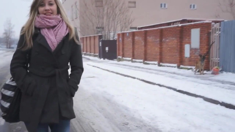 Watch4beauty: Casting Holy