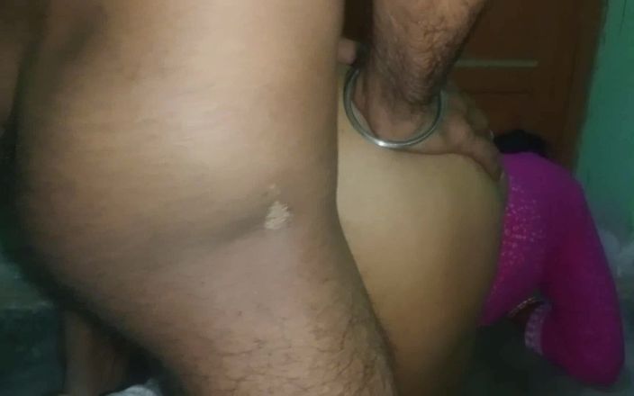 Pooja Sexy: Seks w stylu pieska w wiosce wypełnionej