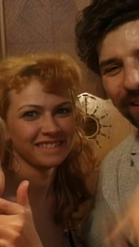 Vintage trojka s dospívajícími a MILF s Gaint Cocks v zadku