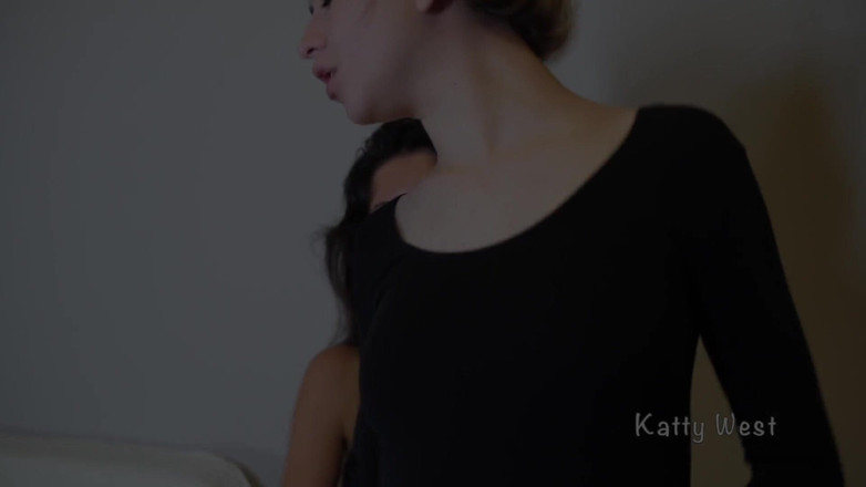 Katty West: Lesben-leidenschaft und buttplugs