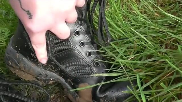 Kikka Jennie: Schlammige stiefel
