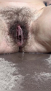 Dirty Slut Pees for Me,leaking Juices From Hairy Vagina