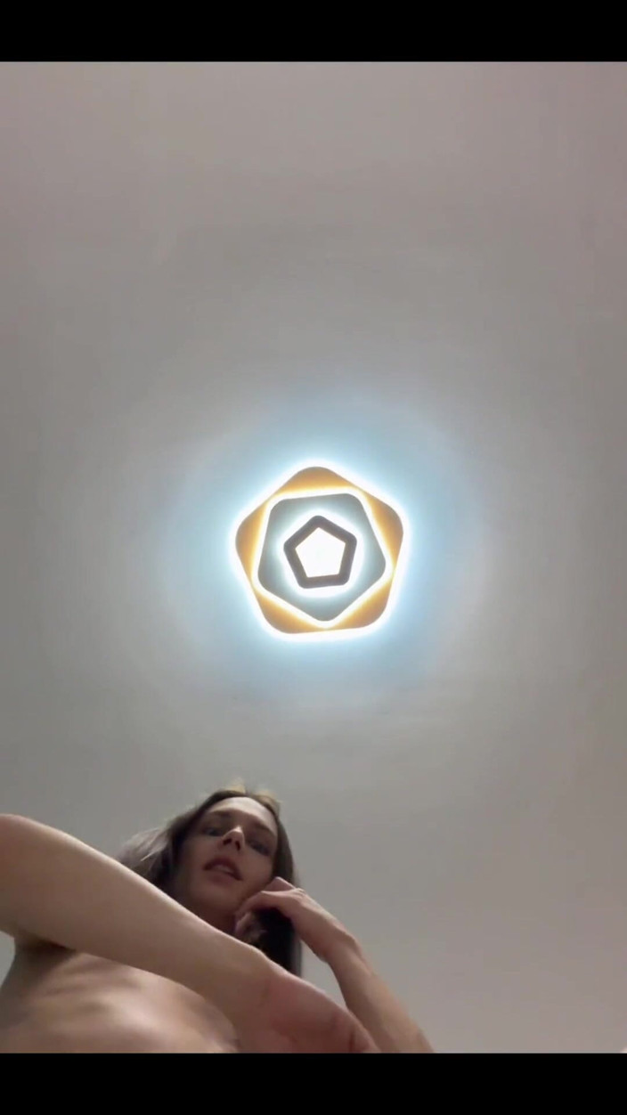 TS Kylie Star: Nua acima da câmera
