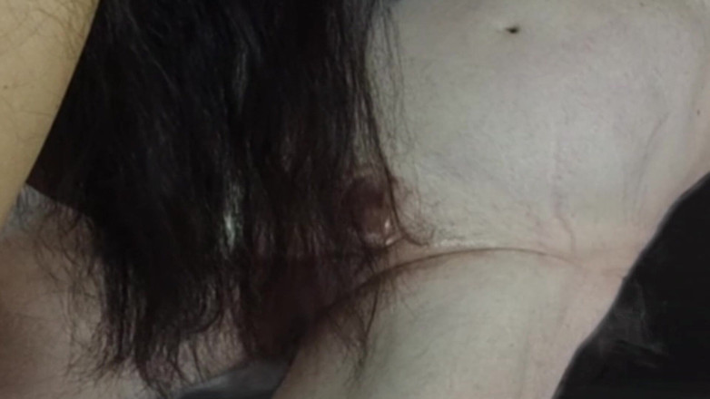 ADAMANDEVE: I più caldi primi piani bollenti con Adamandeve e lupo