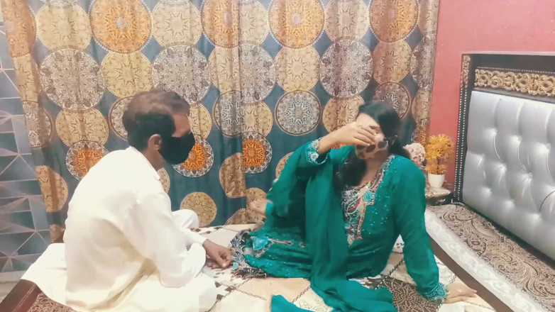 MehwishButt: インドのデジ妻は、夫が彼女のタイトなケツの穴に巨根を入れていないために怒っていますクリアヒンディー語オーディオxxxxxデシおばさんS