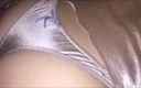 Sexy O2: 463 (03) - Satin underkläder, trosor, hängslen, klackar, strumpor - knullar och rimming