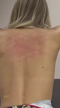 Kate bičování bez zad 0912