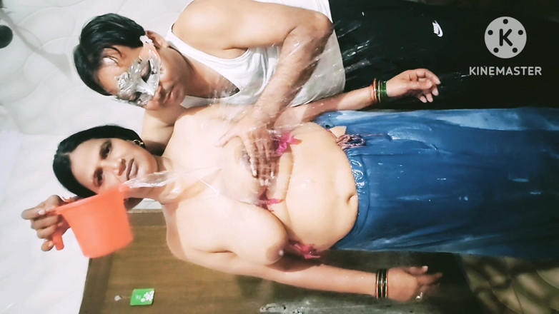 Lustykajolbhabhi: Gadrai Bua Ki 浴室 Me Chudai