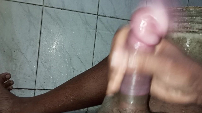 Hi there: मैंने पानी से बाहर निकाला