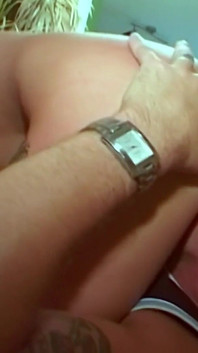 Ciasny tyłek jebanie i niechlujna twarz