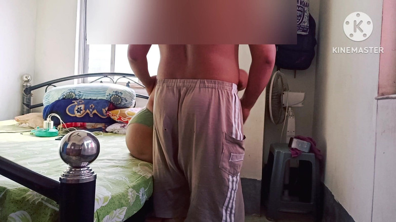 Romantic girl: मैंने सिर्फ अपने सौतेले भाई से मुझे मालिश करने के लिए कहा