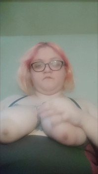 BBW grassa amputata che gioca con i suoi enormi seni - Rallentatore amatoriale