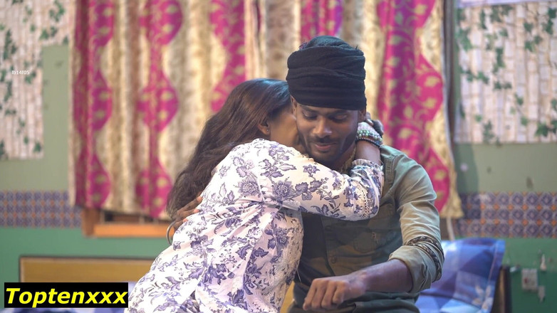 TopTenXXX Premium: Laki-laki Afrika Indo Meniduri Gadis India Cantik