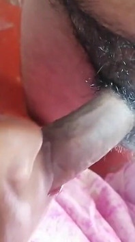Saya Menunjukkan Pembantu Rumah Video Seks Dan Pepeknya Basah
