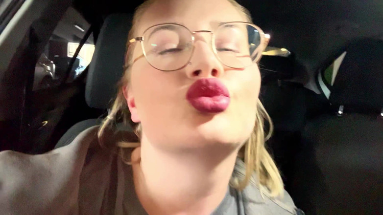 JessieHH: Abito estivo e reggiseno provano haul sfw gratis