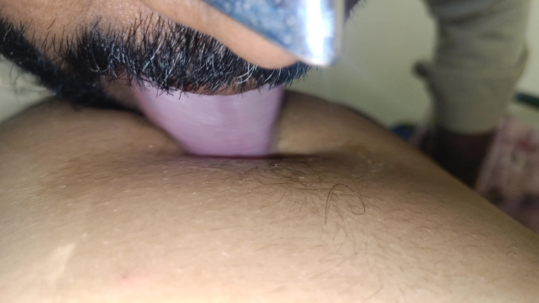 Ilakkiya: 핫한 여대녀