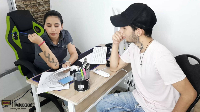 Vayolet: En una entrevista de trabajo me follo a uno de...