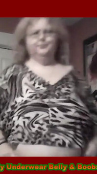 Sjuksköterska vicki blinkar henne under slitage