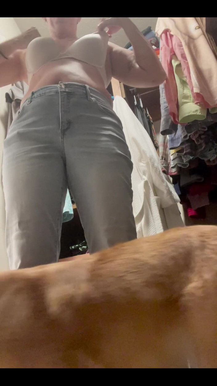 Beth Mc.Kenna: Det är torsdag !! så nära en rolig helg!