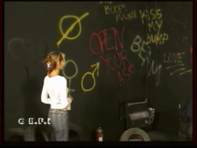 Dark room of slave seks: Iubită furioasă.