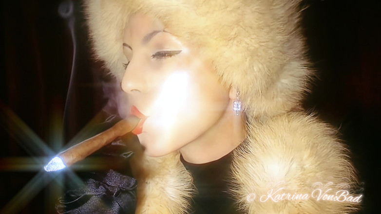 KatrinaVonBad: Glam cigarr