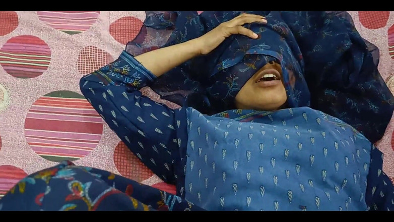 YOURAMRITA04: インドのデシ村のバービーは、はっきりとしたヒンディー語の声で「bother-in-low」とセックスしていました